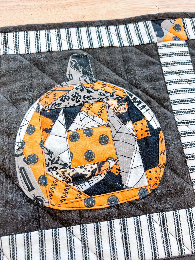 Paper pieced Fall Pumpkins Template & Instructions | 4 FPP templates included
