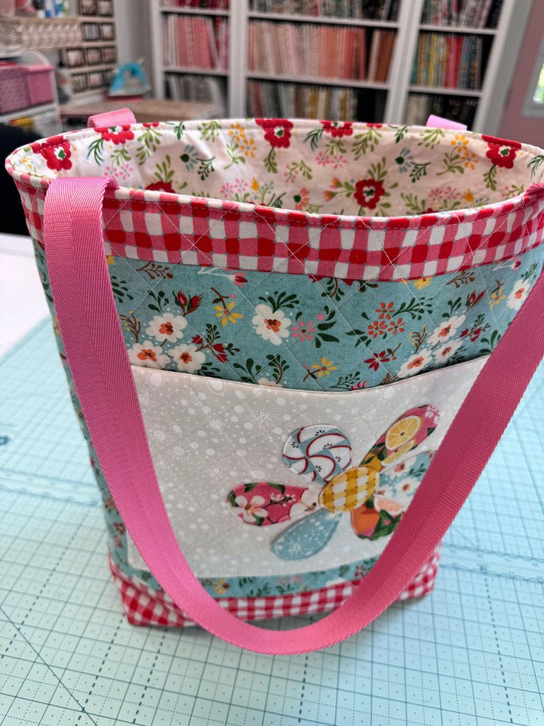 Quilted Market Tote with flower applique PDF Pattern | Digital Download