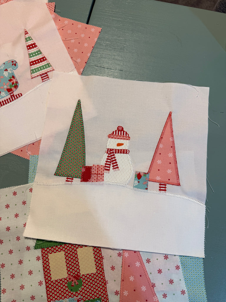 Christmas Village an applique quilt with 16 templates | Digital Pattern