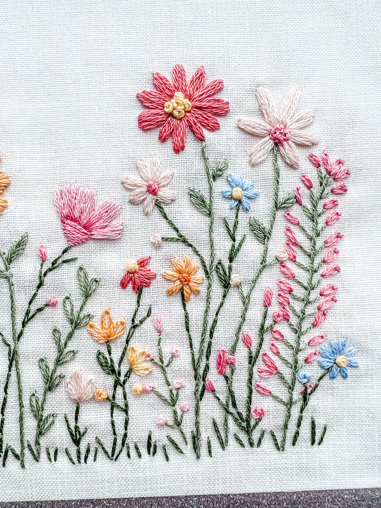 Lunas Garden Embroidery Pattern Embroidery Kit  | 7|20