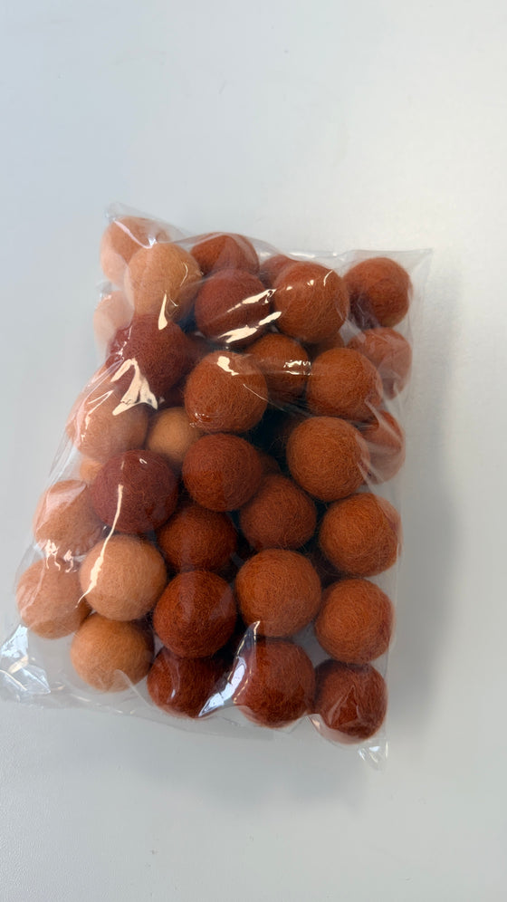 Mystery De-Stash- Felties/ Balls Lr bag