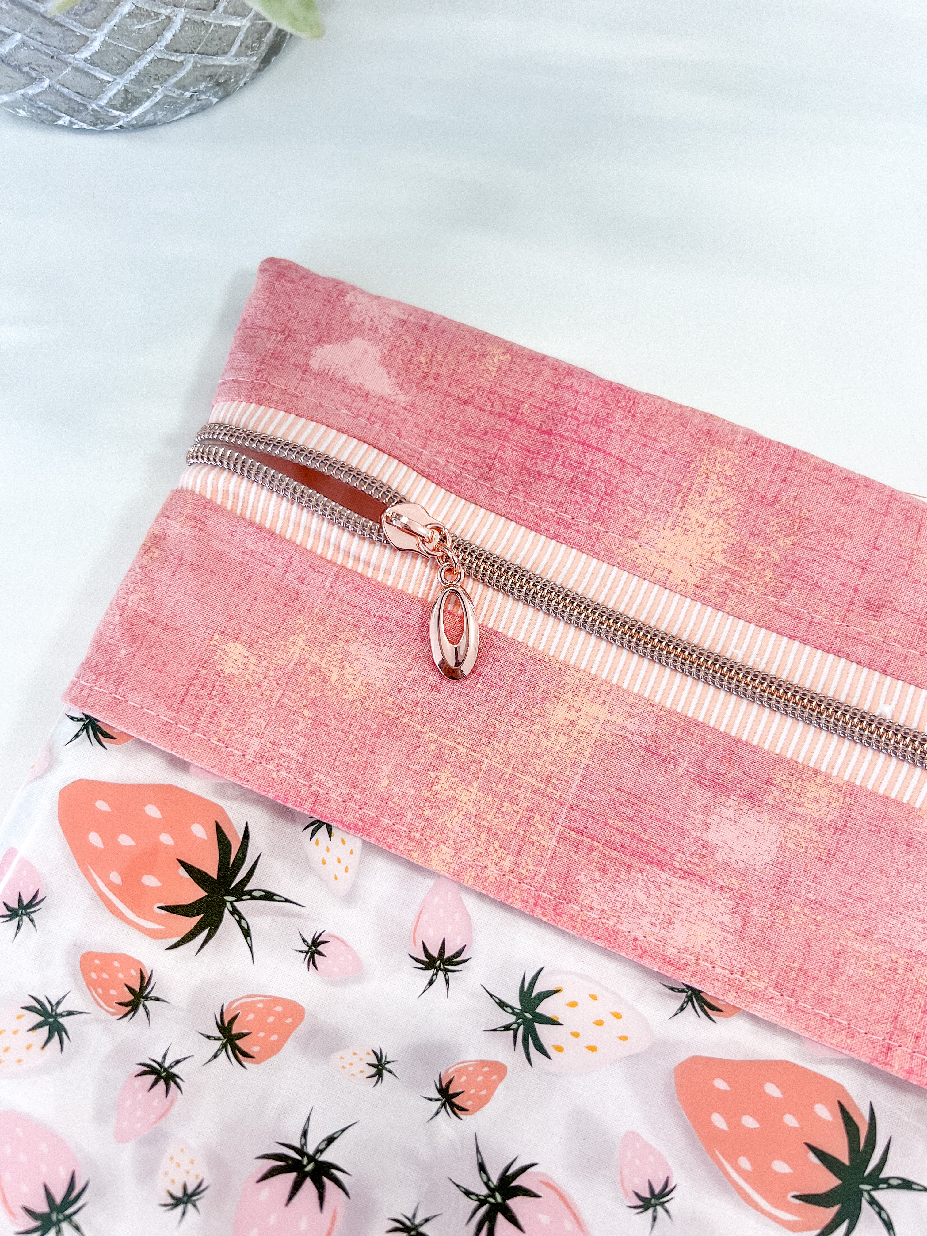 Vinyl Pocket Zipper Pouch PDF Pattern | Digital Download - The little ...