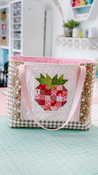 Sweet Strawberry Tote- PDF Pattern - The little Green Bean