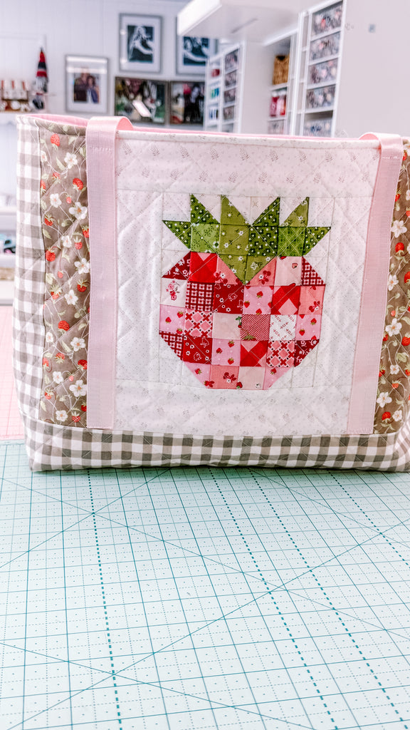 Sweet Strawberry Tote- PDF Pattern