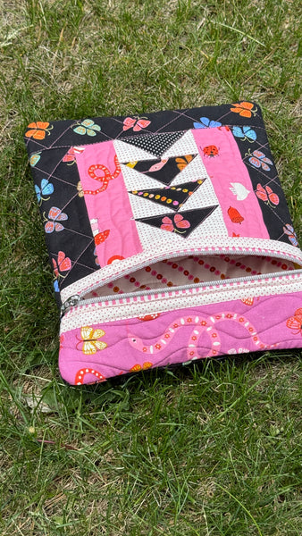The Ava Pouch | Digital Pattern - The little Green Bean